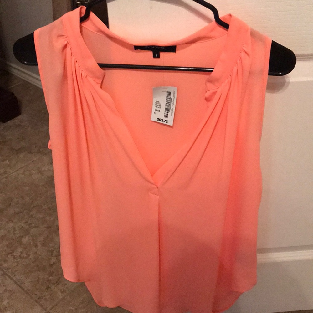 Olivaceous peach top